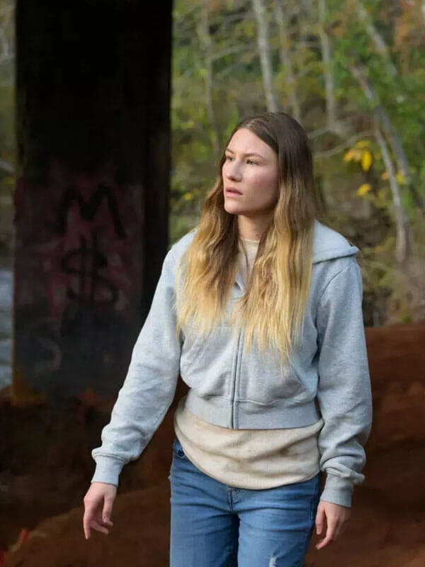 Sofia Hublitz Hunting Season S 01 Grey Crop Jacket