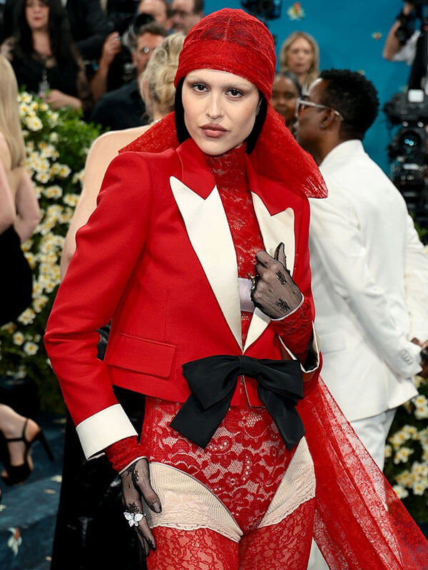 Amelia Gray Met Gala 2026 Red Tuxedo Jacket