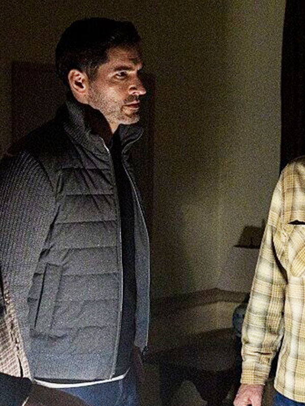 Colin Glass CIA Season 01 Grey Polyester Jacket