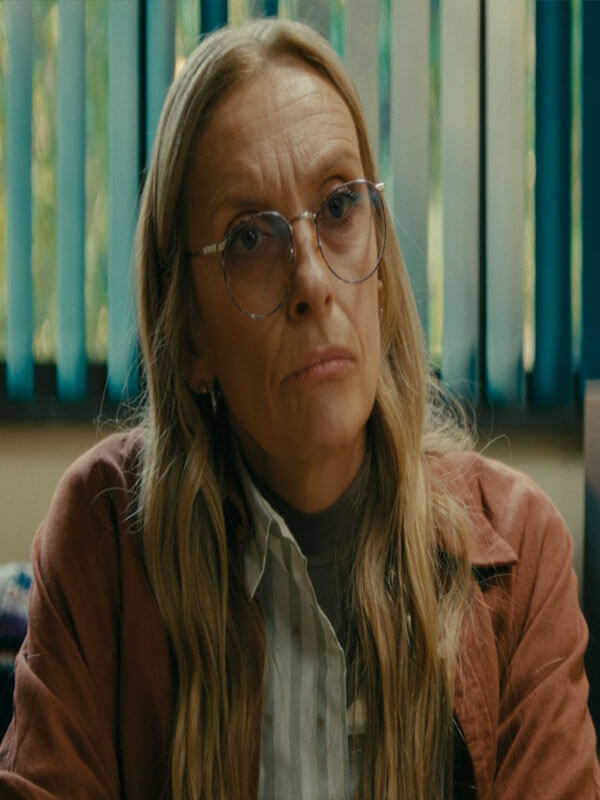 Evelyn Wade Wayward Netflix Orange Jacket.