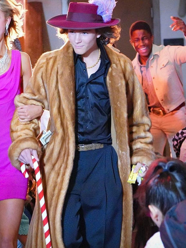 Georgie Cooper Young Sheldon Season 03 Brown Fur Coat