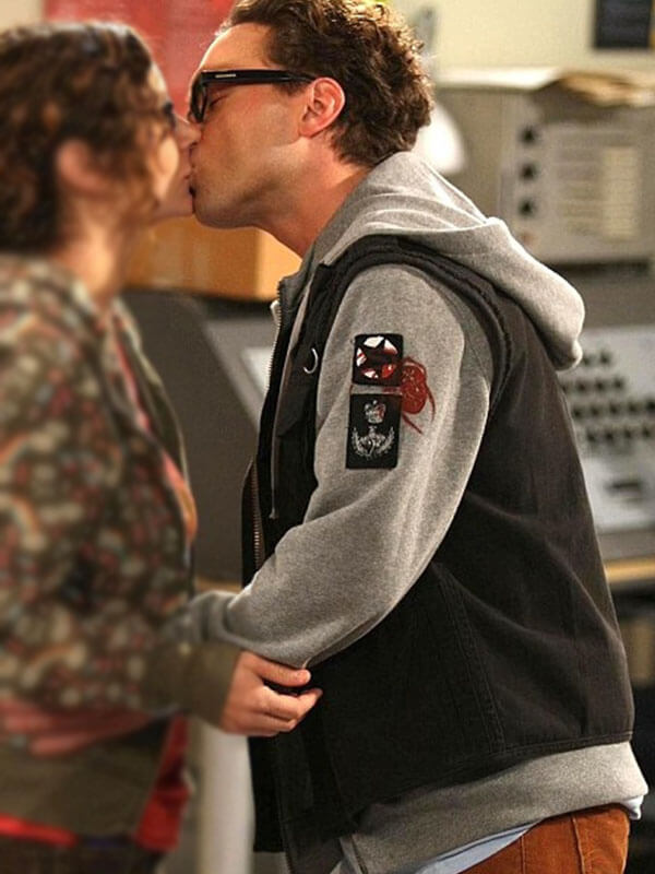 Johnny Galecki Big Bang Theory Season 02 Black Cotton Vest