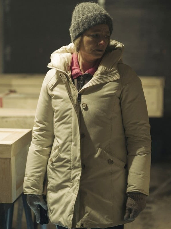 Liz Denvers True Detective Season 04 Tan Puffer Jacket