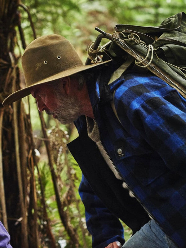 Sam Neil hunt For Wilderpeople 2016 Blue Plaid Coat