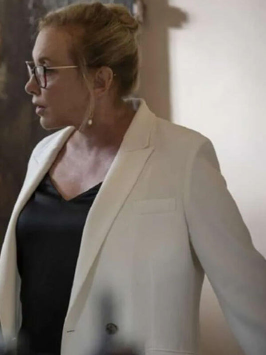 Succession 2018 S04  J. Smith-Cameron White Blazer