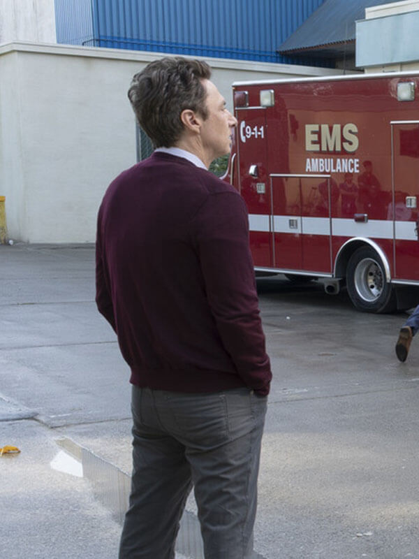 Zach Braff Scrubs Season 01 Maroon Cardigan Jacket